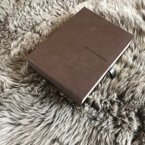 Louis Vuitton box
